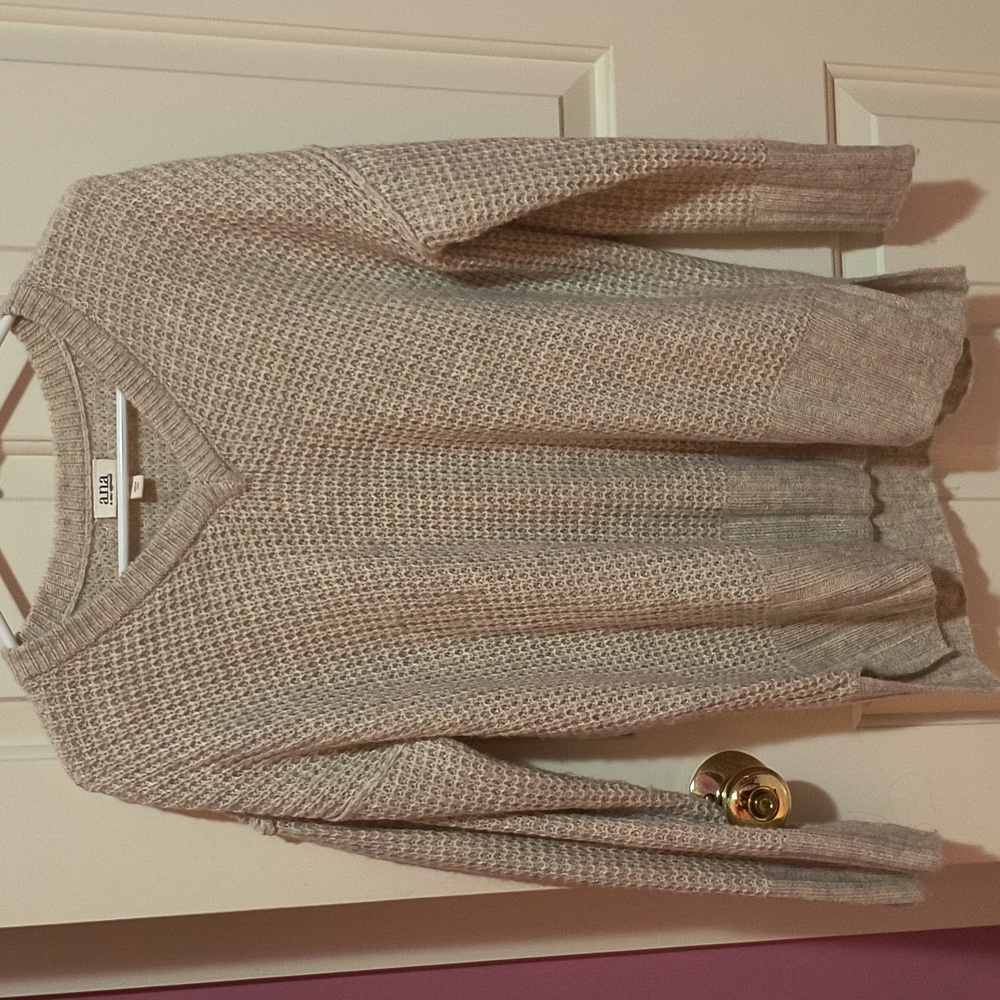 New w/out tags sweater A.N.A. petite medim